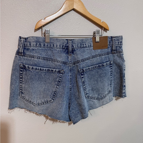 Disney Aeropostale Mickey & Friends Women's Denim Cut Off Shorts 10 Blue - Picture 8 of 10